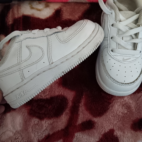 Baby /kid shoes made by Jordan size 7c all black Jordan Xl,4 \'s,nikes,air forces